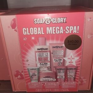 Soap & Glory Pink Global Mega-Spa Collection